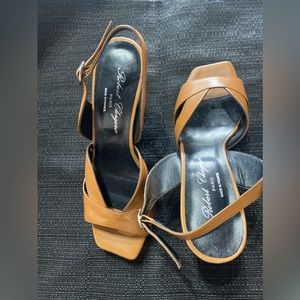 Very nice 71/2 women new shoes